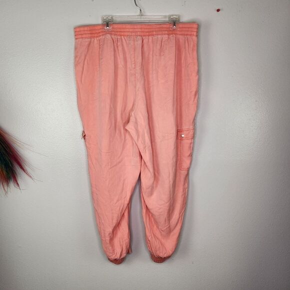 Lane Bryant Peach Cargo Flight Joggers Size 18/20 - Picture 5 of 8
